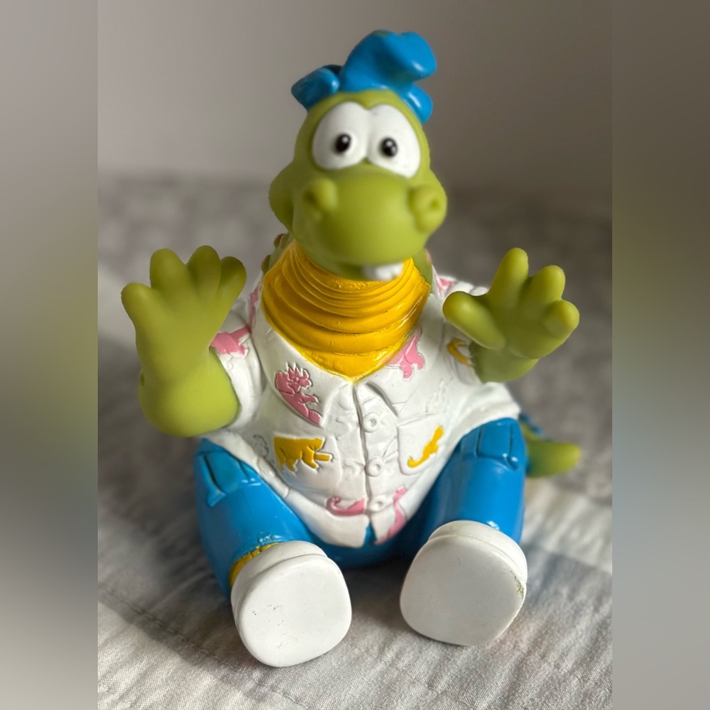 Eureeka's Castle Magellan The Dragon Hand Puppet Pizza Hut Vinyl Vintage 1990